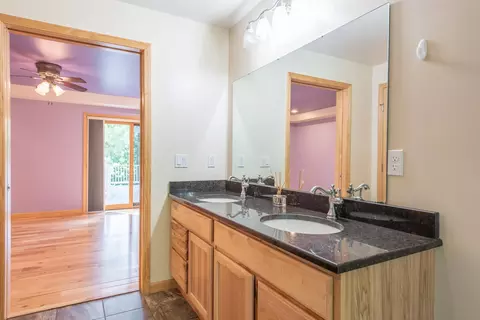 Bath - 1365 E Shaffer, Hope, MI 48628 photo 4 of 10