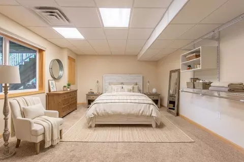 Bedroom - 1365 E Shaffer, Hope, MI 48628 photo 7 of 10