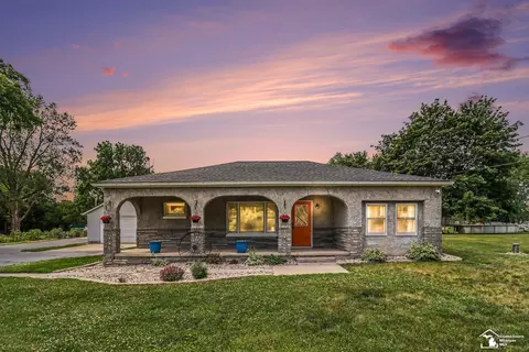 51 Erie, Temperance, MI 48182