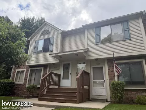27722 Harrison Woods, Harrison Township, MI 48045