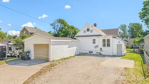 Exterior - 219 N 20th, Escanaba, MI 49829 photo 1 of 2