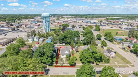 View/Area - 219 N 20th, Escanaba, MI 49829 photo 2 of 4