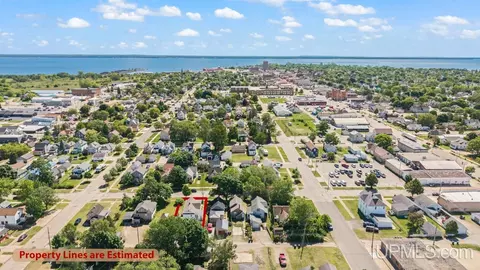 View/Area - 219 N 20th, Escanaba, MI 49829 photo 3 of 4