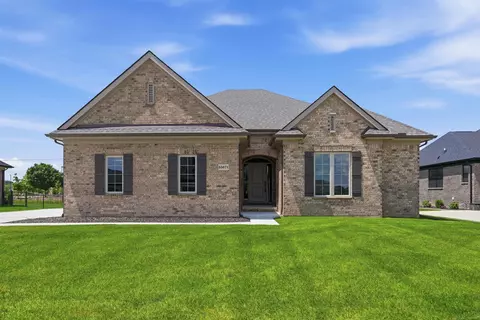 55671 Bay Oaks, Shelby Township, MI 48315