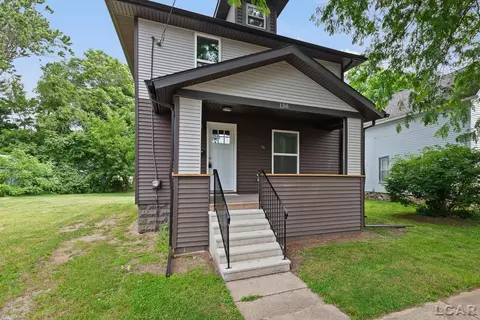 Exterior - 138 E Robinson, Jackson, MI 49203 photo 5 of 11