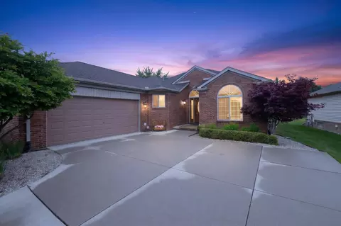 3629 New Boston, Sterling Heights, MI 48314