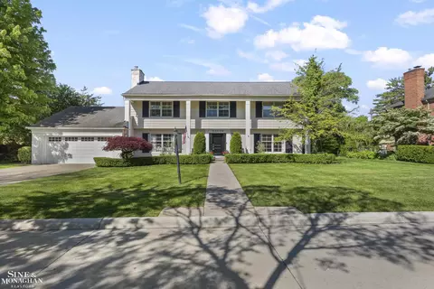 11 Wellington, Grosse Pointe, MI 48230
