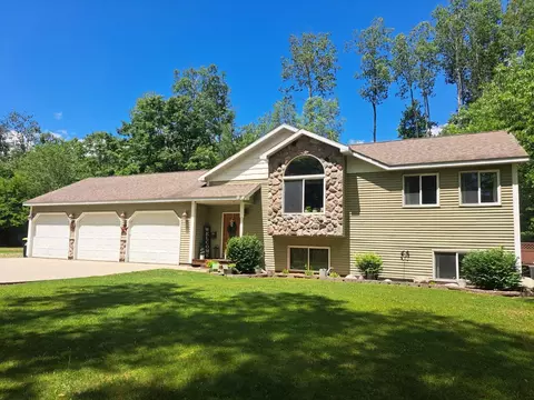 949 E Ludington, Farwell, MI 48622