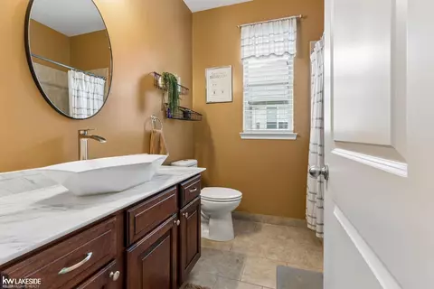 Bath - 18202 Tiger, Macomb, MI 48042 photo 4 of 5