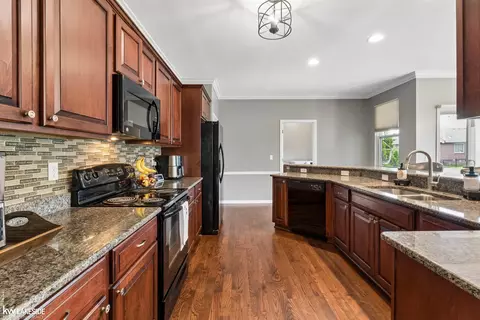 Kitchen - 18202 Tiger, Macomb, MI 48042 photo 2 of 3