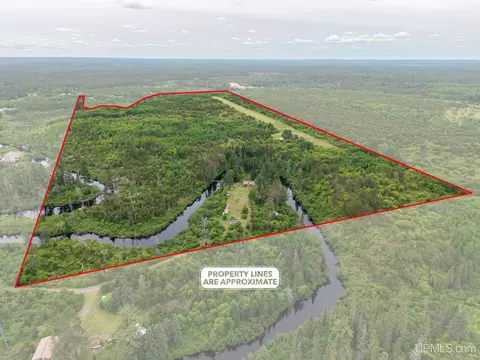 38140 County Road 581, Ishpeming, MI 49849