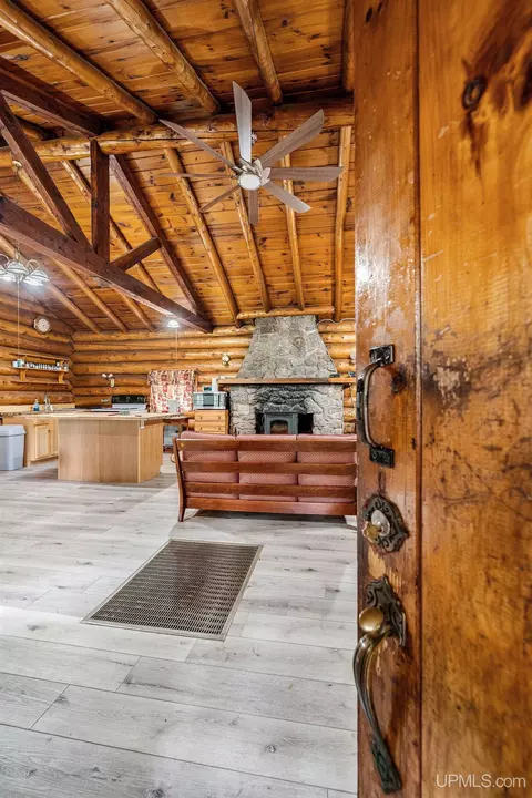 Entry Way - 38140 County Road 581, Ishpeming, MI 49849 photo 1 of 1