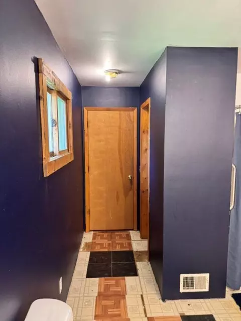 Entry Way - 3208 W Bath, Perry, MI 48872 photo 7 of 7