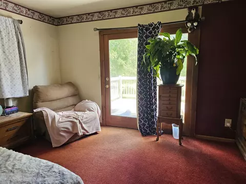 Bedroom - 3208 W Bath, Perry, MI 48872 photo 4 of 6