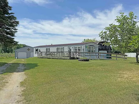 300 E Winegars, Gladwin, MI 48624