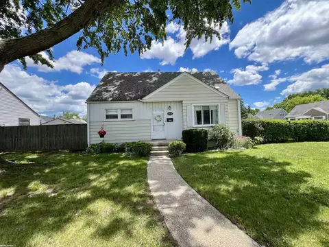 16624 Bettmar, Roseville, MI 48066