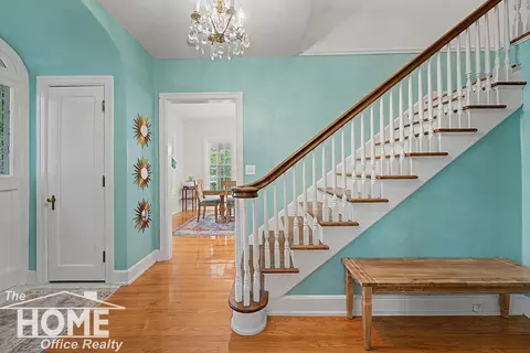 Entry Way - 721 Lee, Owosso, MI 48867 photo 3 of 4