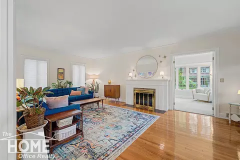Living - 721 Lee, Owosso, MI 48867 photo 1 of 1