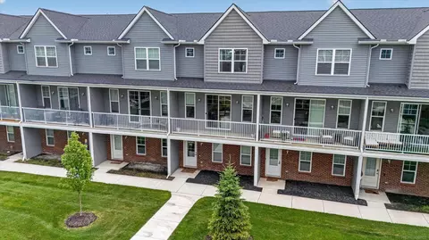 3981 Trailway Cmns, Auburn Hills, MI 48326