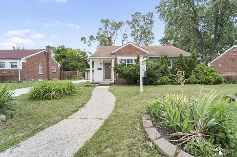 20452 Glenmore, Redford, MI 48240