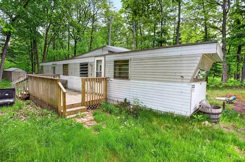 5672 County Road 550, Marquette, MI 49855