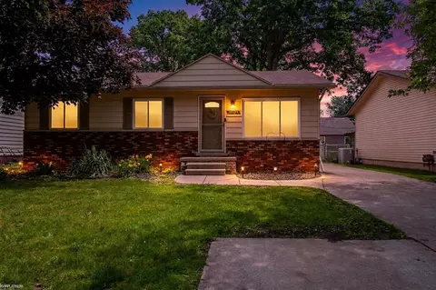 39574 Detroit, Harrison Township, MI 48045