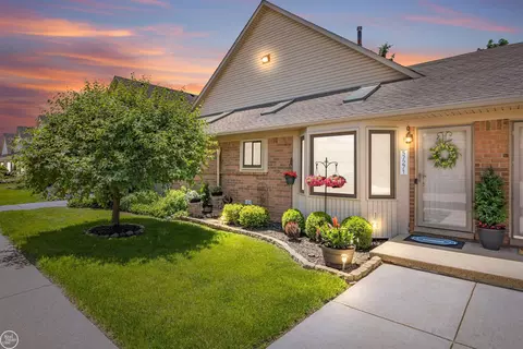 57271 Silver Maple, Washington, MI 48094