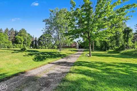 Exterior - 755 E Romeo, Leonard, MI 48367 photo 9 of 9