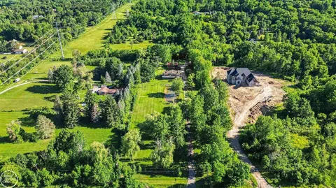 View/Area - 755 E Romeo, Leonard, MI 48367 photo 2 of 3
