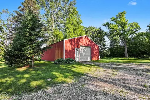 Exterior - 755 E Romeo, Leonard, MI 48367 photo 6 of 9