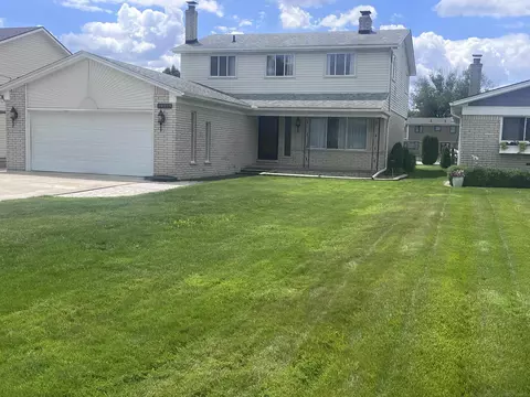 39375 E Archer, Harrison Township, MI 48045