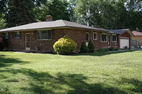 21671 N Nunneley, Clinton Township, MI 48036