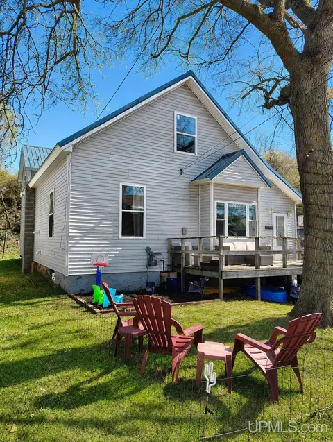 304 E Lincoln, Negaunee, MI 49866