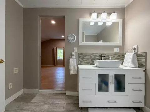 Bath - 6047 N State, Davison, MI 48423 photo 2 of 11