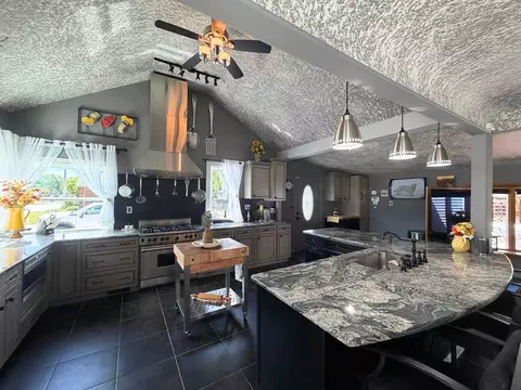 Kitchen - 6047 N State, Davison, MI 48423 photo 4 of 9