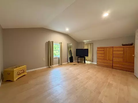 Bedroom - 6047 N State, Davison, MI 48423 photo 8 of 10