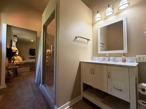 Bath - 6047 N State, Davison, MI 48423 photo 7 of 11