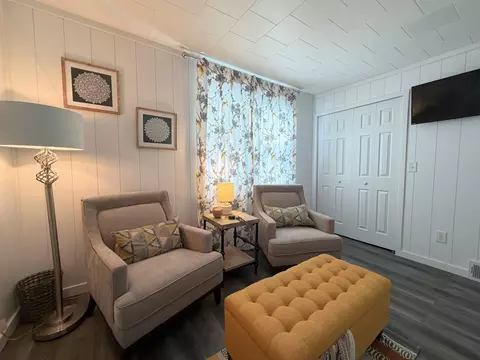 Living - 6047 N State, Davison, MI 48423 photo 7 of 14