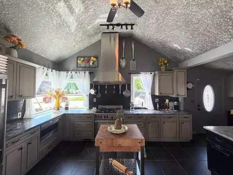 Kitchen - 6047 N State, Davison, MI 48423 photo 2 of 9