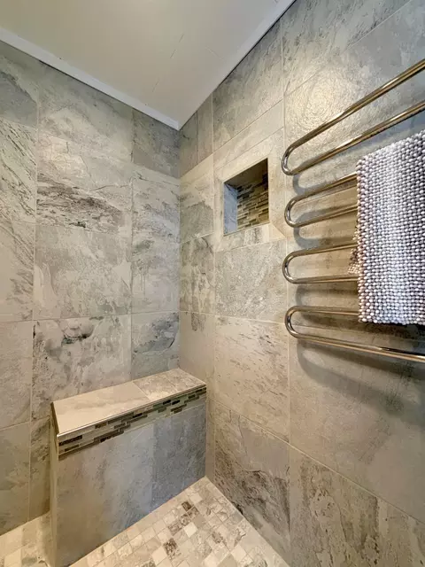 Bath - 6047 N State, Davison, MI 48423 photo 6 of 11