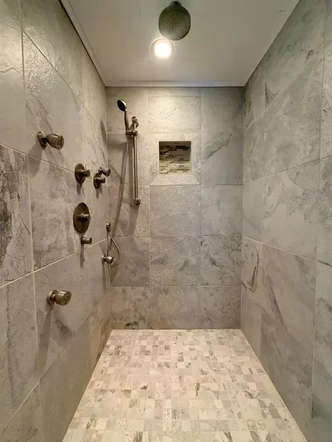 Bath - 6047 N State, Davison, MI 48423 photo 5 of 11