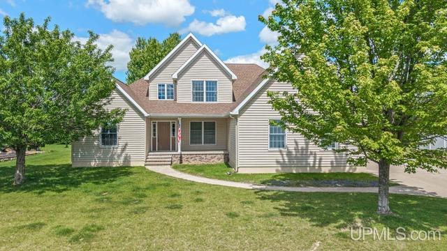 520 S 32nd, Escanaba, MI 49829