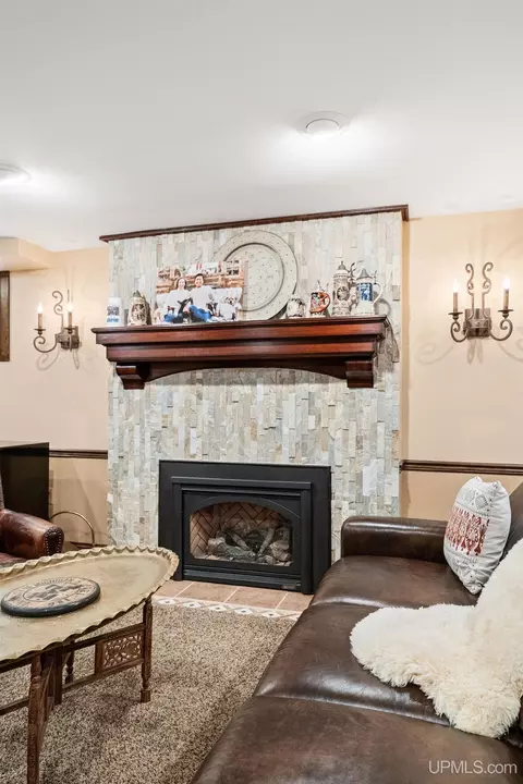 Living - 832 N Main, Ishpeming, MI 49849 photo 7 of 7