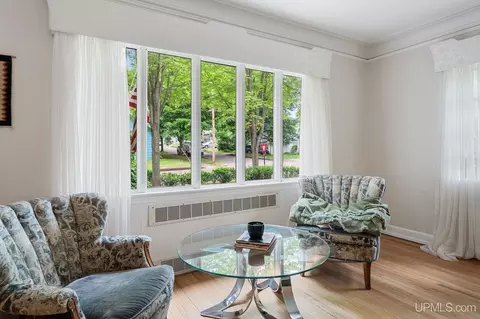 Living - 832 N Main, Ishpeming, MI 49849 photo 5 of 7