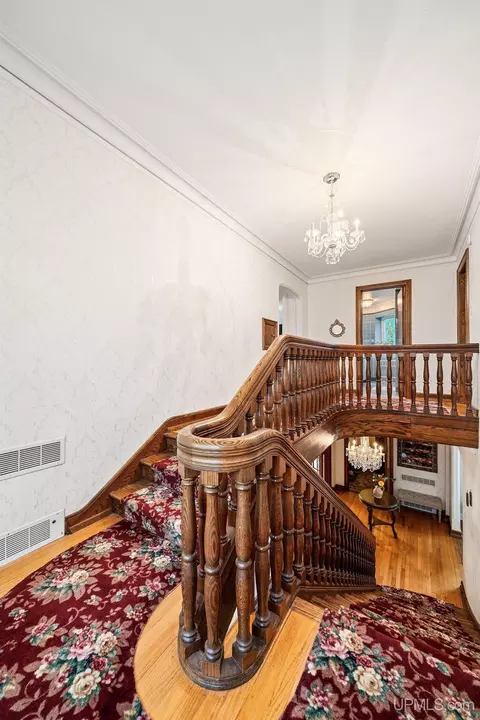 Entry Way - 832 N Main, Ishpeming, MI 49849 photo 7 of 9