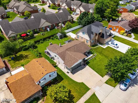 View/Area - 3824 Dawson, Warren, MI 48092 photo 4 of 9