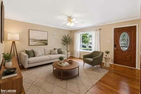Living - 3824 Dawson, Warren, MI 48092 photo 1 of 6
