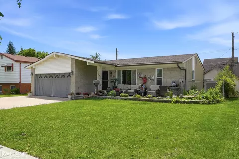 Exterior - 3824 Dawson, Warren, MI 48092 photo 2 of 10
