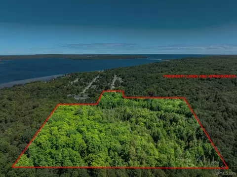 tbd 31a Off Ctr, Munising, MI 49862