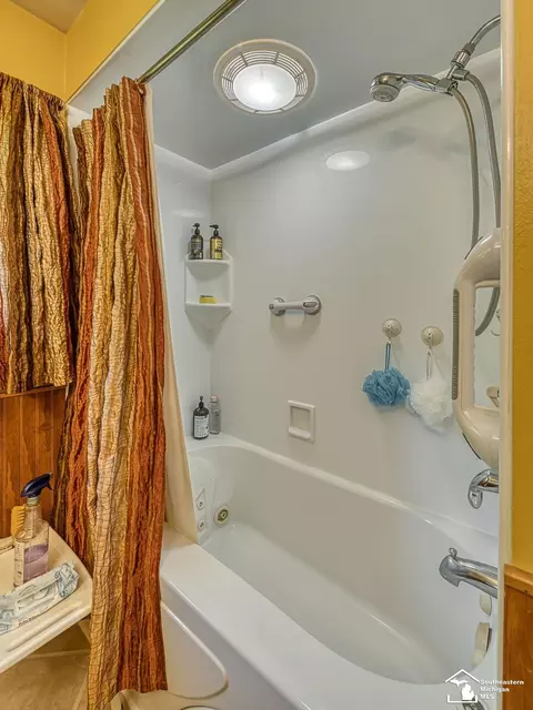 4496 School, Temperance, MI 48182 photo 18